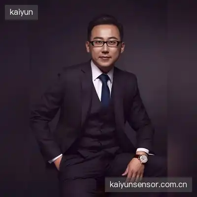于蔓平